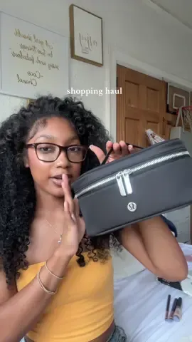 shopping haul🤍 obsessed with my lulu vanity bag! #shopping #lululemon #recentpickups #haul 
