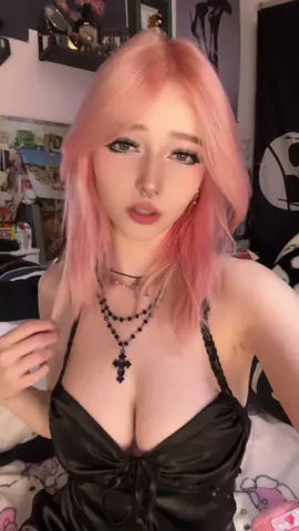 Daily ~21 #fyp #fpy #dancechallenge #viralvideos #goviral #fürdich #beauty #goth #gothgirl #gothtok 