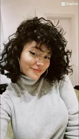 <3
