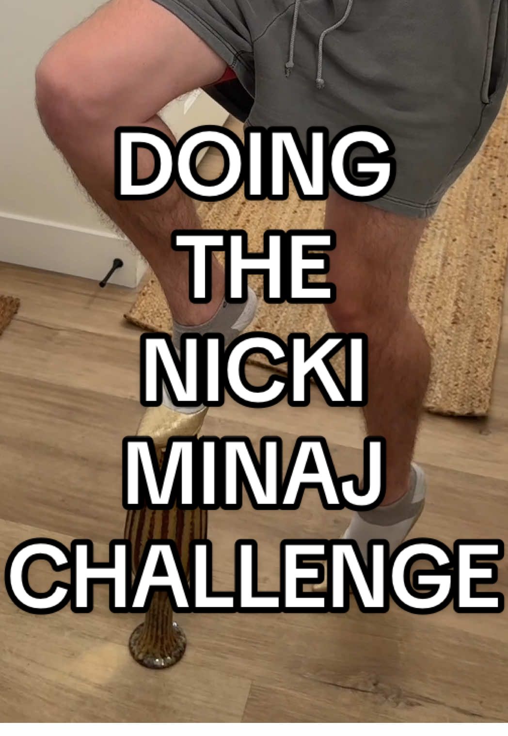 DOING THE NICKI MINAJ CHALLENGE