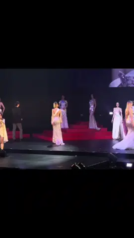 Nhìn ngắm lại phần trình diễn EG của Thanh Thủy với góc quay fancam . Có lẽ đây là chiếc layout đẹp nhất từ trước đến giờ của Thủy đối với add.Liệu bạn ấn tượng với layout nào của Thủy từ trước đến nay ?#huynhthithanhthuy#missinternationalvietnam2024 #missinternationalvietnam   #missinternational2024 #missinternational  #vedephoahau✨️👑 #viral #flop 