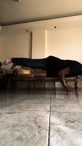 #fyp #tiktok #foryou #اكسبلور #fyppppppppppppppppppppppp #fypシ゚ #calisthenics #كاليسثينكس #GymTok #رياضة #handstand #sports #gym #onearmhandstand 