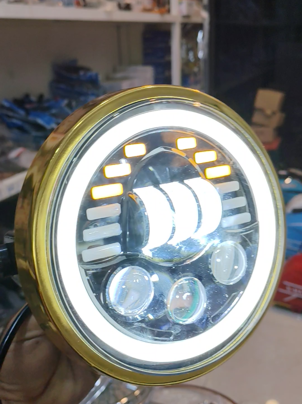 ماصده لايت اصلي زنون عدسات مدور دايوان نفخ عضم دايون ستوته  #ادوات_دراجات_نارية_اصلية #توصيل_جميع_محافظات_العراق #متجر_حسين_بطه 