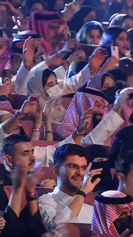 فزي له يا أرض من حفل عبد المجيد عبد الله #عاش الملك