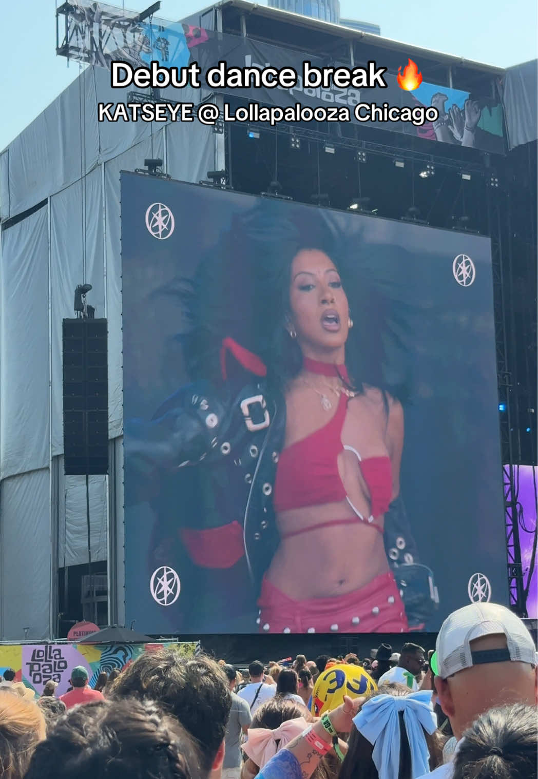 MARAVILHOSAS 🔥 KATSEYE fazendo dance break em ‘Debut’ no Lollapalooza Chicago! #KATSEYE #lollapalooza #lolla #debut 