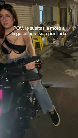 JAJAJAJA me encanta esa moto #contenido #foryou #fyp  #bikers #bikergirl #dominar400 