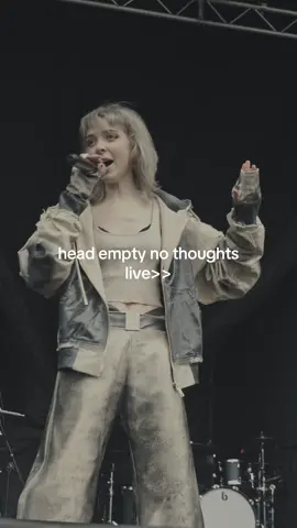 i <3 playing shows #liveshow #hyperpop #altpop #livemusic #sophiepowers 