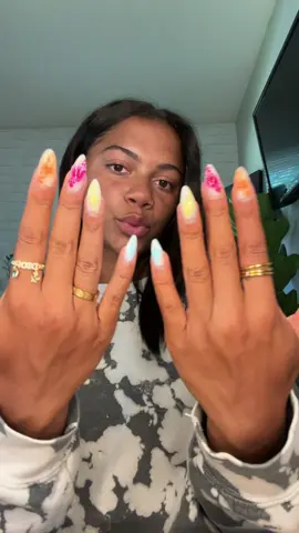 I just love having fun nails🤗 