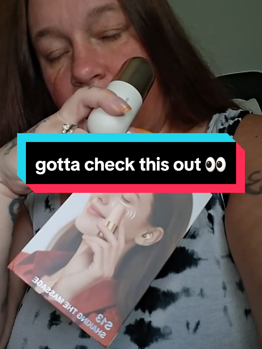just tell me they lying 🤔😳🤣#fentysuperbrandday #humor #funnytok #vibration #massage #headphones #relax 