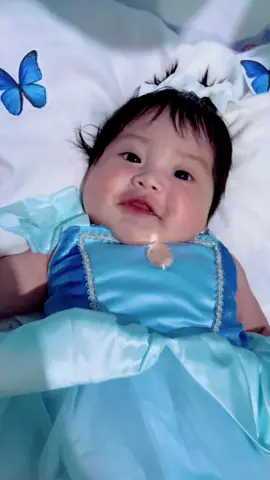 Baby kendall 🩵🤍 feliz 2 meses mi pequeña 🍼🩵🤍 #fypシ゚viral #paratiiiiiiiiiiiiiiiiiiiiiiiiiiiiiii #bebestiktoks #cenicienta #2mesesbebe♡ 