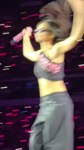 Jennie 😭😭😭😭 #deadlineinparisday2 #blackpink 