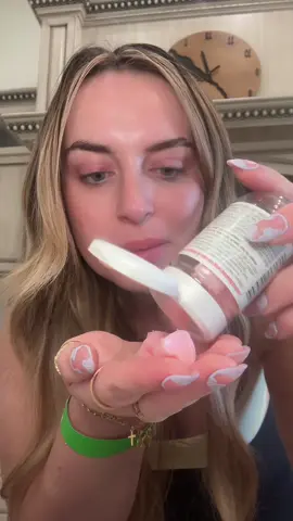 I swear this app will be the death of me but this was bought so fast 😂😂😂 #jergenslotionbursts #tiktokshopexclusive #jergensreview #handlotionhack #moisturizingpod #travelbeauty #winterdryskin #dryskinfix #beautymusthaves #tiktokshopbacktoschool 