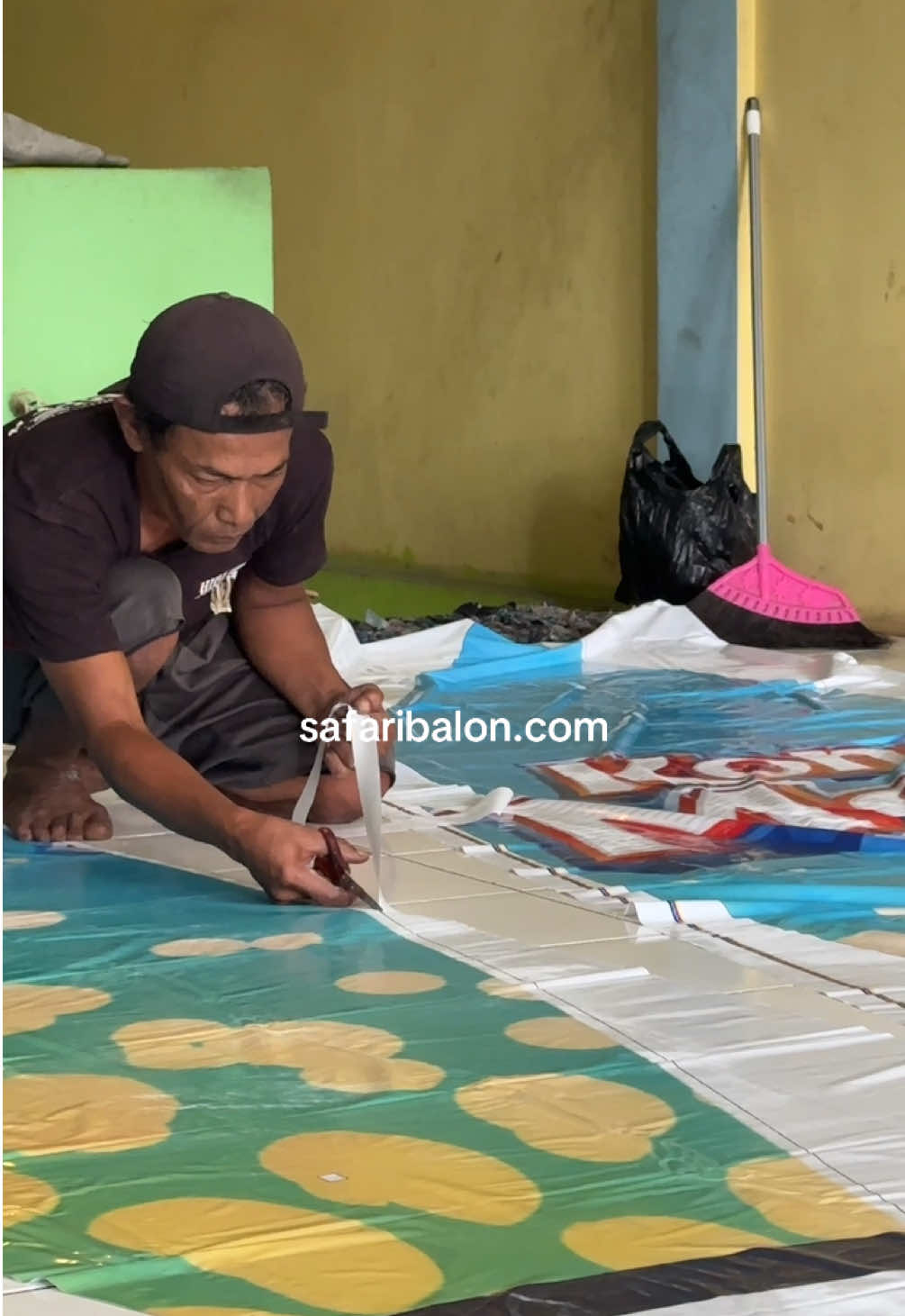 produksi balon udara promosi #safaribalon #balonudarapromosi #jualbalonudarapromosi #jualbalonudara #sewabalonudara #baloniklan #baloniklanmurah #balonudara #baloncustomjakarta #baloncustom #sewabalonudarapromosi #balonudarajakarta 