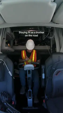 How I workout as a trucker with minimal equipment right in my truck. Life on the road #trucker #Fitness #truckerfitness #bluecollar #workout #bluecollarlife #workingout 