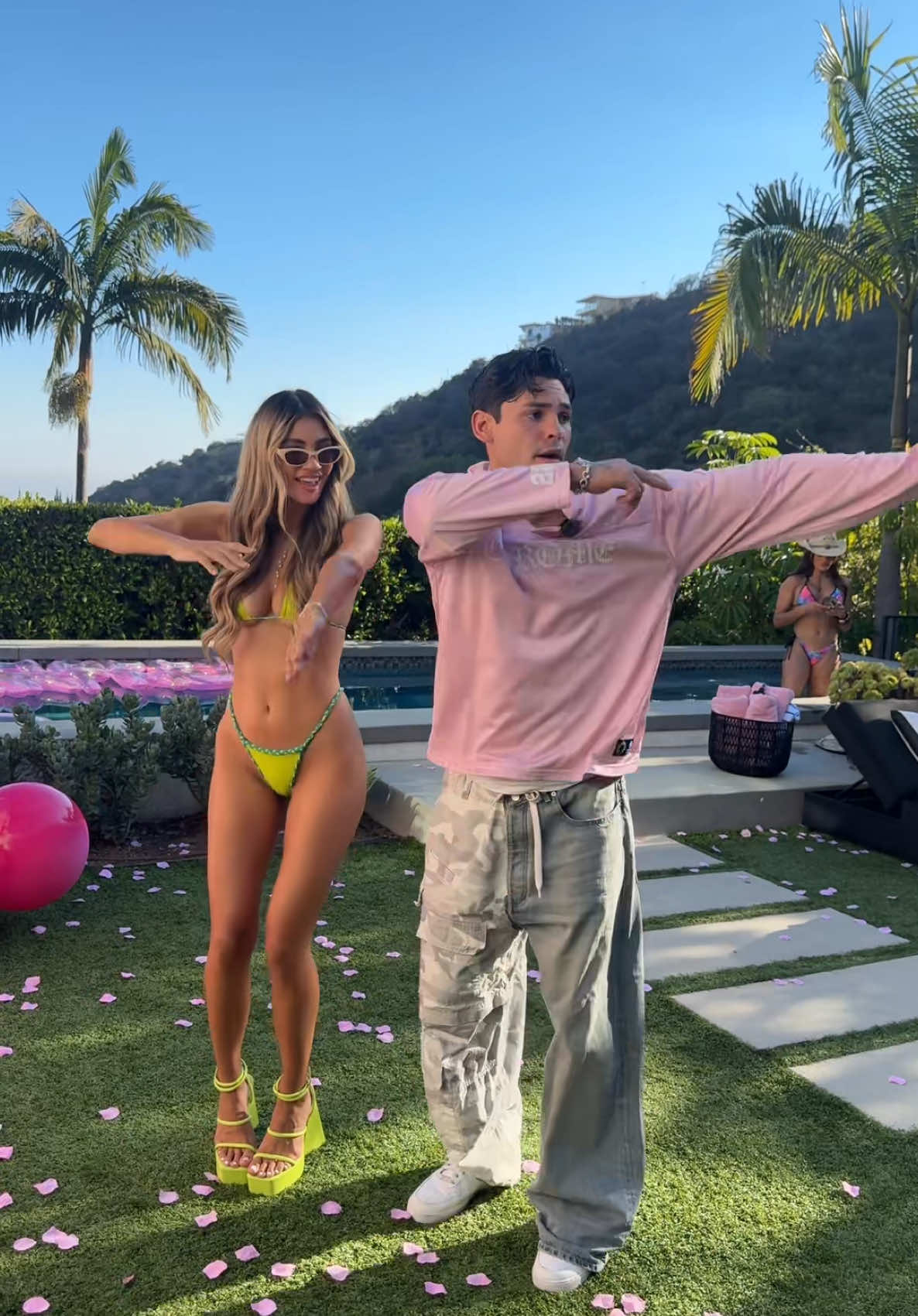 Aura farming again - love island version With @BELLE-A 🏝️🏝️