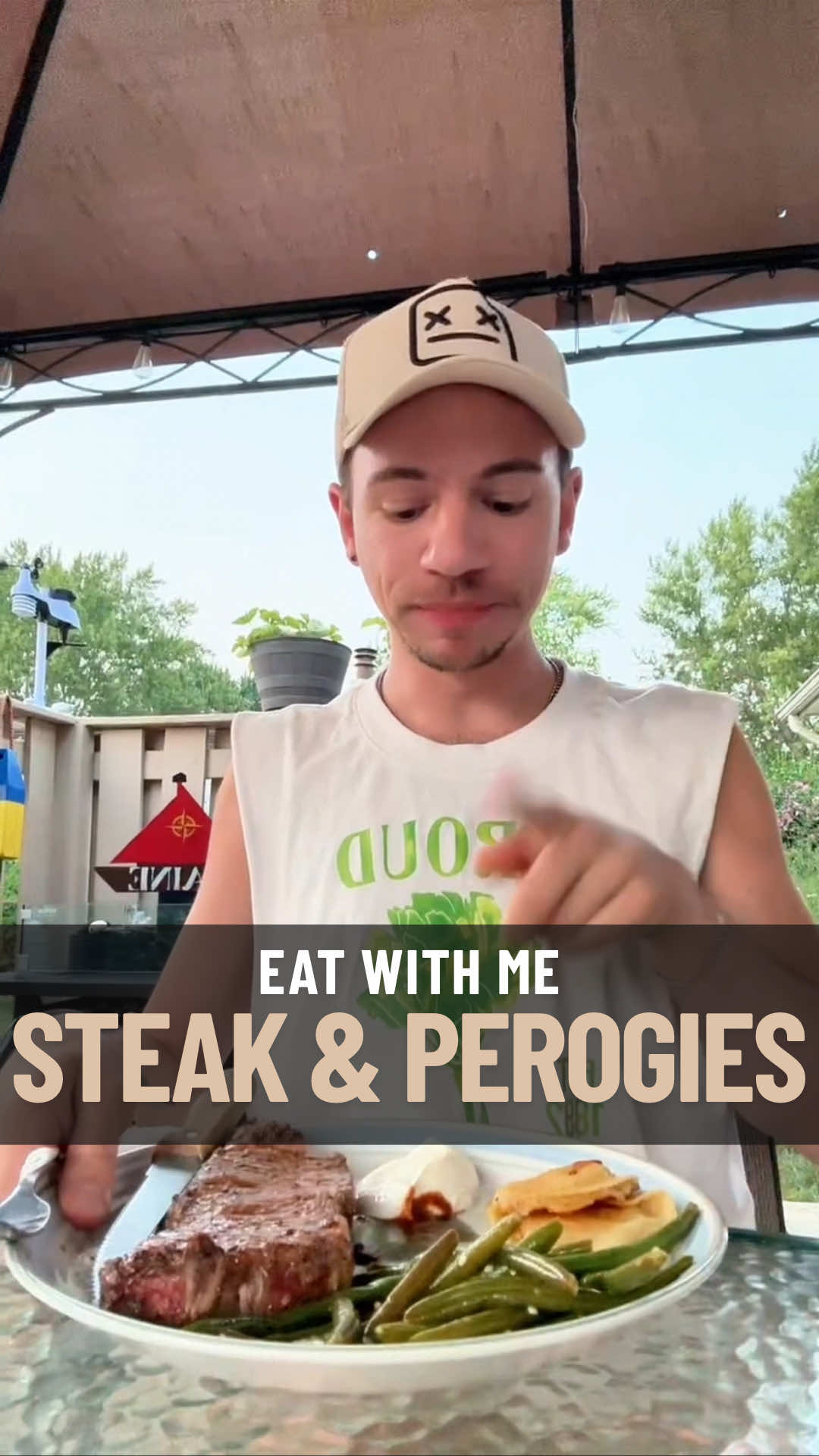 I didn’t film but we made steak, perogies and green beans for dinner!! What did you have bestie?! #dinner #eatwithme #bestie 