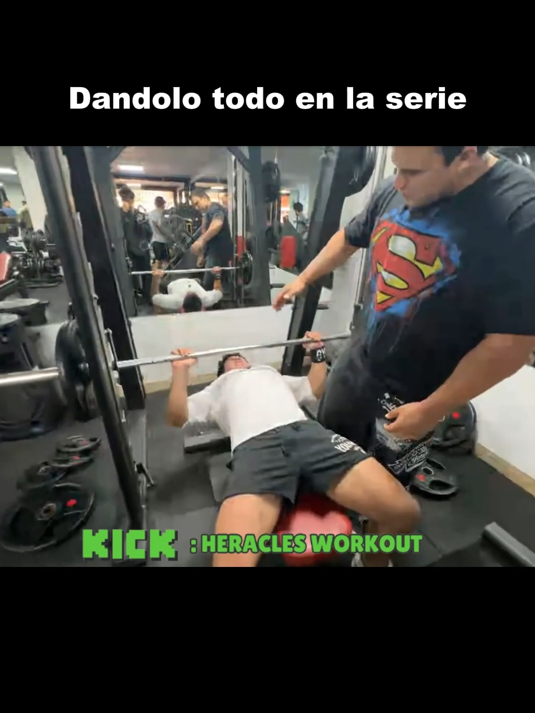#streaming #clipsvirales #clipviral #streamer #perú #viral_video #videoviral #humor #gym #entrenamiento #kickclips #heracles #irl @heracles_workout