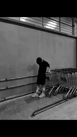 مافيني انساك😔!!#موصل #مالي_خلق_احط_هاشتاقات #tiktok #explore #h__af_1 #ronaldo #kpopfypシ #fyppppppppppppppppppppppp #قوالب #fyp #foryou #H #humour #fy #f 