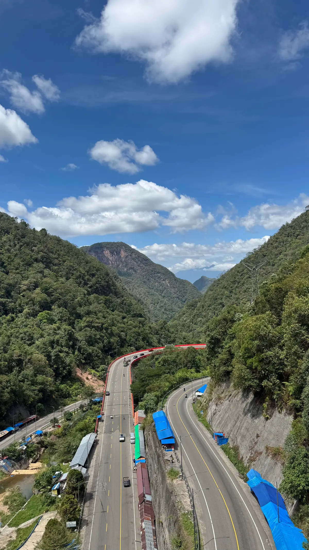 sumatera barat 🏞️ #sumaterabarat #kelok9 #alahanpanjang #pantaicarolina #pantainirwana 