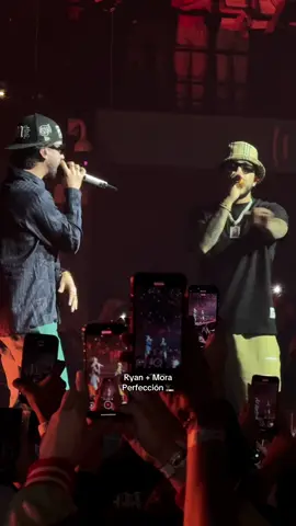 Mora junto a Ryan Castro cantando Mil Vidas… para el corazón! #mora #ryancastro 