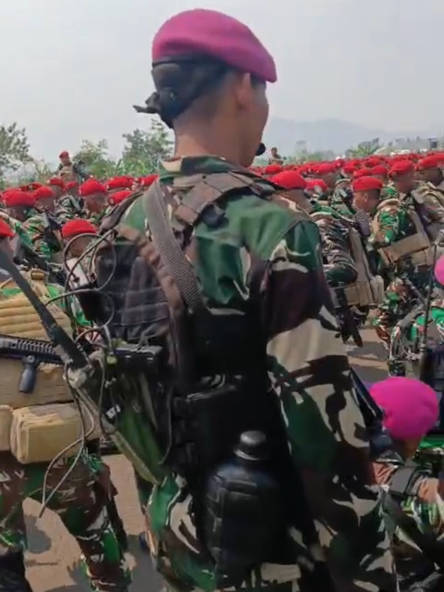 siapa yang cowonya disini? #batujajar #marinir #kopassus #fyp #yelyel #komando 