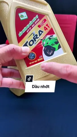 Chai dầu nhớt xe máy Tora cho các dòng xe máy. #daunhotxemay #dauxemay #nhotxemay 