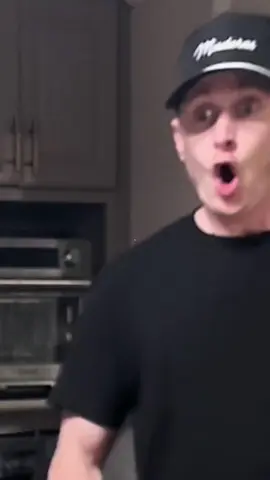 Babywithafakeknifeforfunnypurposesonly#fyp#funnyvideo#viral#funny#pranks