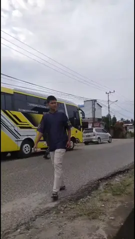 Pelayanan 05 Juli 2025, Ridho Laras  Transport mengantar rombongan dari Bangun Mulyo-Paser Mayang PP  📍Waru, PPU 📱 085329333399 #buspariwisata #sewabuspenajam #penajam_paser_utara #iknnusantara #ridholarascampursari #ridholarasproduction #ridholarastranspot 