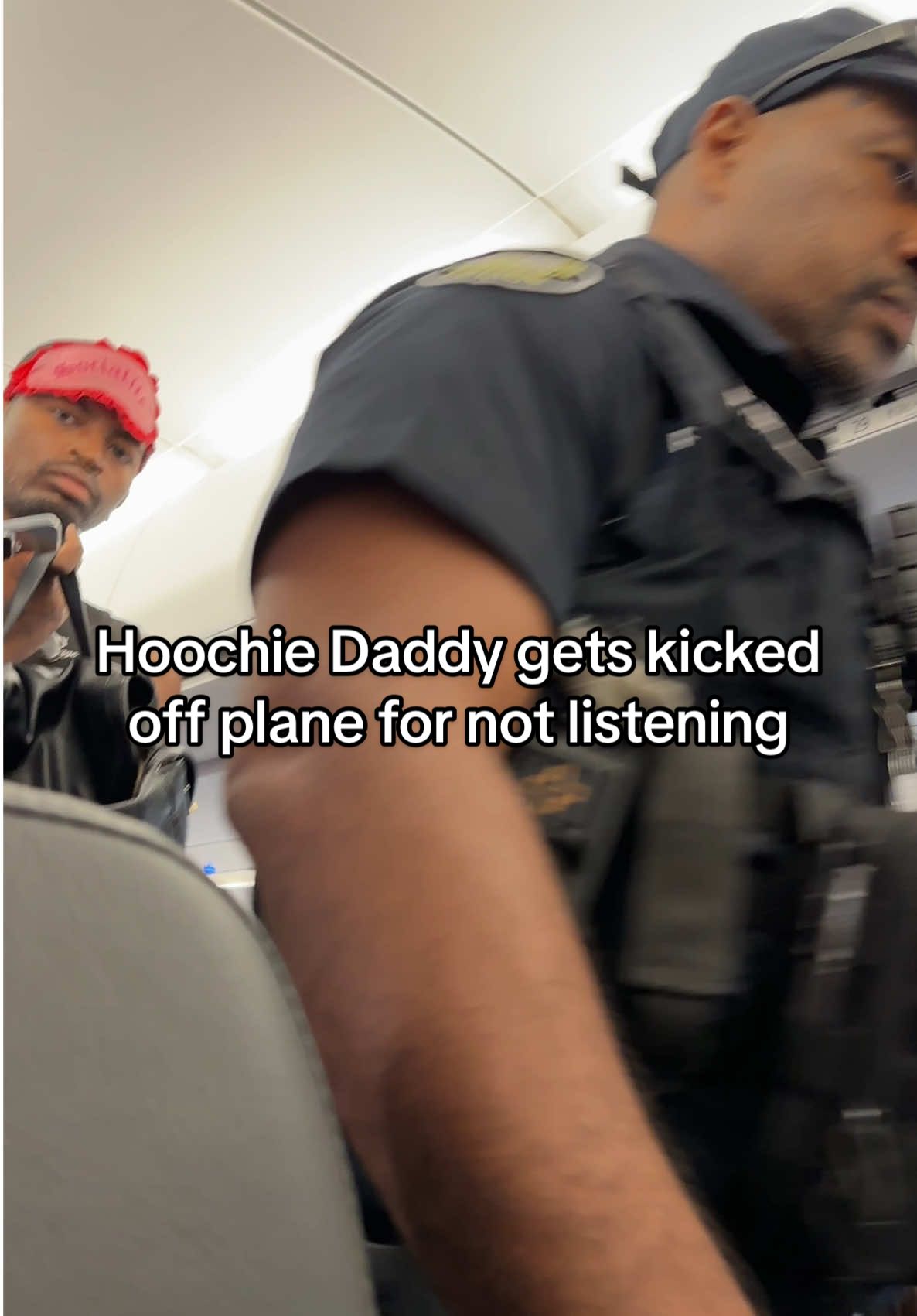 Hoochie Daddy gets kicked off the plane for not listening…. #fyp #atlanta #hartsfield #americanairlines #plane 