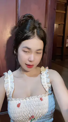 #ព្រោះតែរូបរាងនាងក្រមុំ 