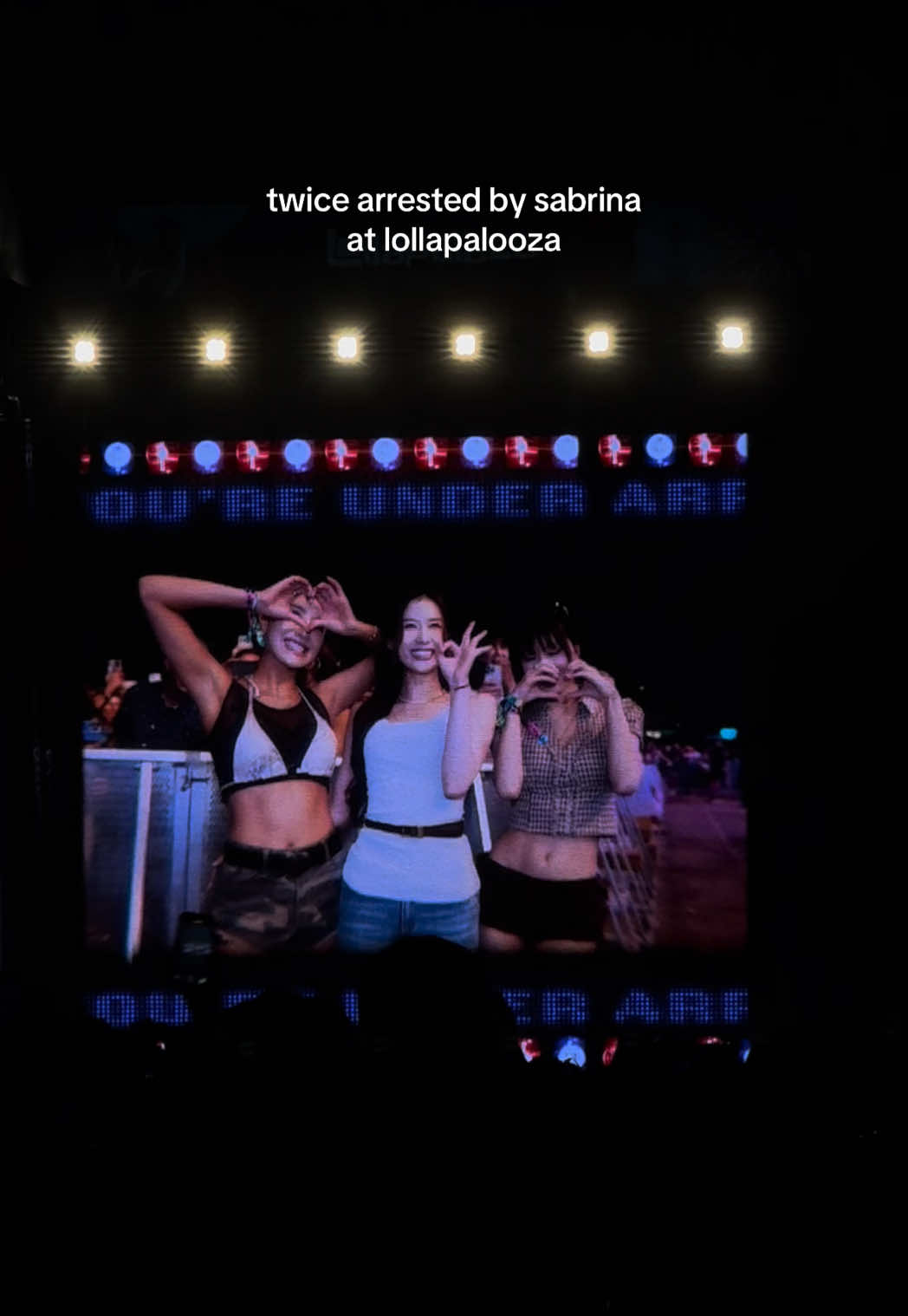 my twice x sabrina crumbs 🩷 #twice #sabrinacarpenter #juno #lollapalooza #twicepalooza #fyp 