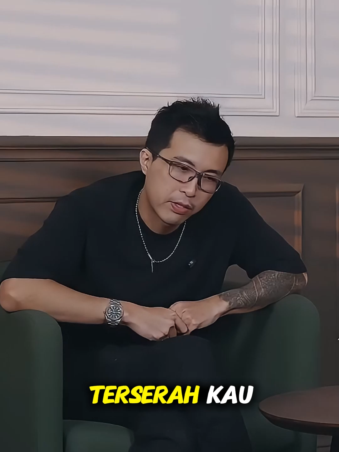 Lari sendiri ternyata lebih seru! 🤣 Udah gitu, pas lagi lari ada aja kelakuan teman... Video call di km 21?! 😭  CC : TirtaPengPengPeng #ceritalari #runningjokes #pelariindonesia #ceritalari #runningjokes #pelariindonesia #larisendiri #videocall #km21