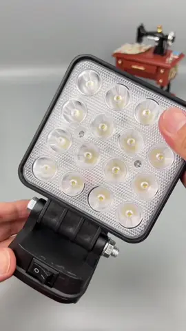 Đèn led siêu sáng cắm chân pin #denledcamchanpin #denledlviec #xuhuong  #giadungtienich 