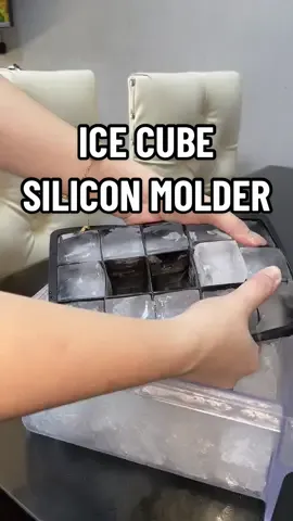 Must have this Ice cube silicon molder ‘ super easy to remove , NO MORE PUKPOK SA PADER 😅 #siliconmolder #icecubemolder #icemolder #icecubesiliconmolder #icecube #musthave #kitchenessentials 