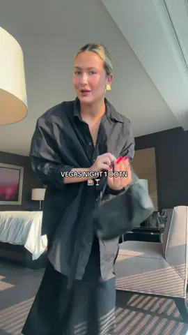 night 1 in Vegas #vegas #ootn #dinneroutfit #vegasoutfit 