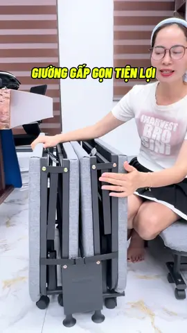 giường gấp gọn cho căn nhỏ xinh, cho các bác văn phòng hay các bạn sinh viên đều rất phù hợp đây ạ#hathinhreview  #tongkhohathinh #giuonggapgon #giuonggap #giuonggapgondanang #giuongxepvanphong #xuhuong 