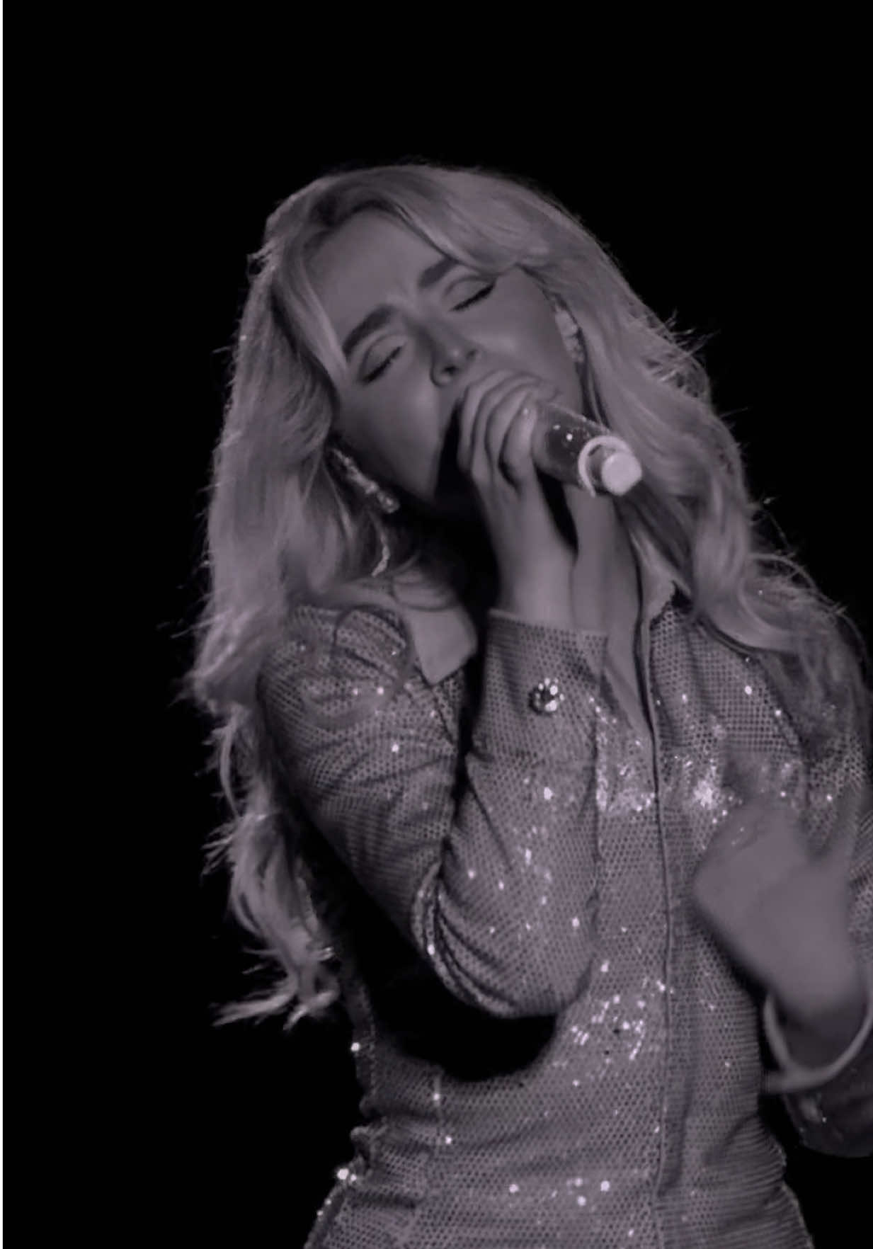 stop it rn @Sabrina Carpenter @Team Sabrina @Lollapalooza USA #fyp #foryou #lolla #sabrinacarpenter #sabrina #becauseilikedaboy 