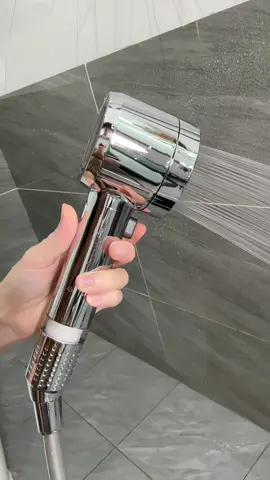 Vòi Sen Tăng Áp- TIA NƯỚC MẠNH VÀ ÊM ÁO CHO LÀN DA RẤT NHÌU