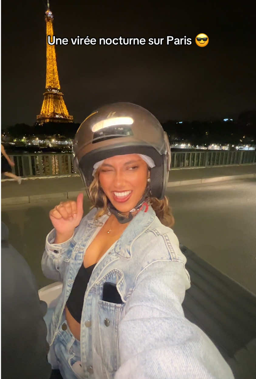 Living my best life, I guess ? @LUXURY QUAD PARIS ✨🗼  #mauricienne #mauritiangirl #paris #parisfrance 