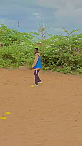 isdiyaari saakay #CapCut shaqo adag🔥🥶@MAHAD YARE1️⃣7️⃣ @Saadaqinho__8 @ẅłł...Theigo..6️⃣...⚽️..✌️ @Cabdi Qeys @À __ I͜͡N͜͡I͜͡E͜͡S͜͡T͜͡A͜͡_8️⃣ 