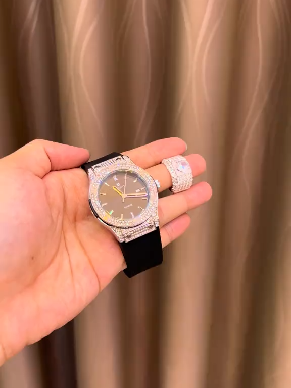 #TT104 Đồng Hồ Đeo Tay Lấp Lánh Versati 🥸✨