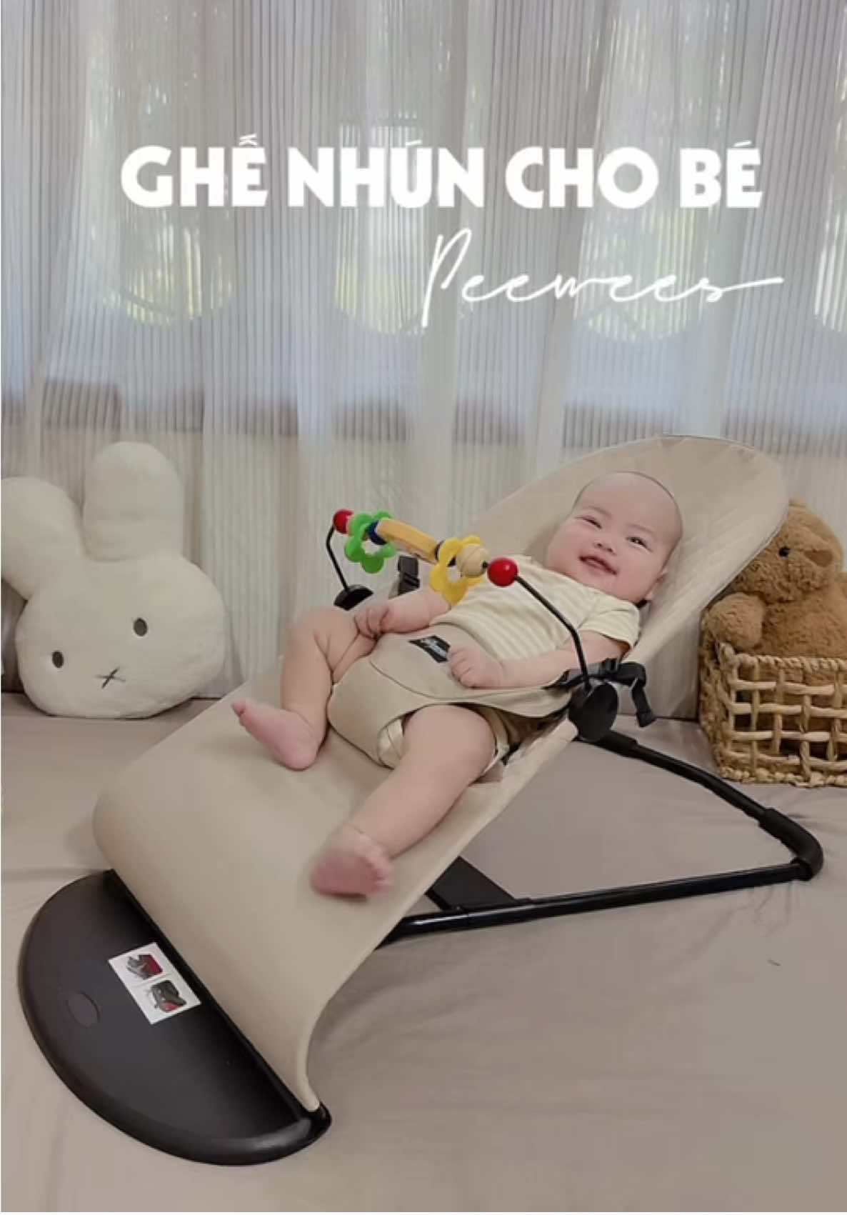 Ghế nhún Peewees giúp mẹ giải phóng sức lao động, bé nằm chơi ngoan mẹ rảnh tay làm việc nhà, nấu cơm, làm tiktok nè 😆 #ghenhunchobe #ghenhun #peewees #mebimsua #mevabe 