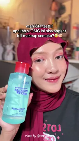 hapus makeup cuma modal 300 perak sekali pake?! emang cuma micellar water dari @OMG 😜❤️ #micellarwater #hapusmakeup #makeup #MicellarWaterOMG #OMGBeauty #SkincareOMG 
