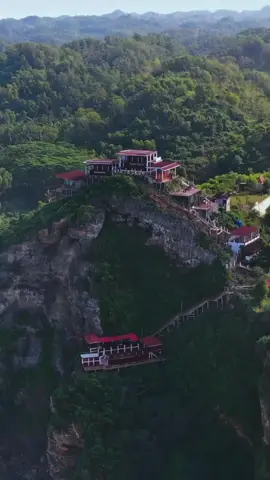 tempat yang nyaman buat nongkrong