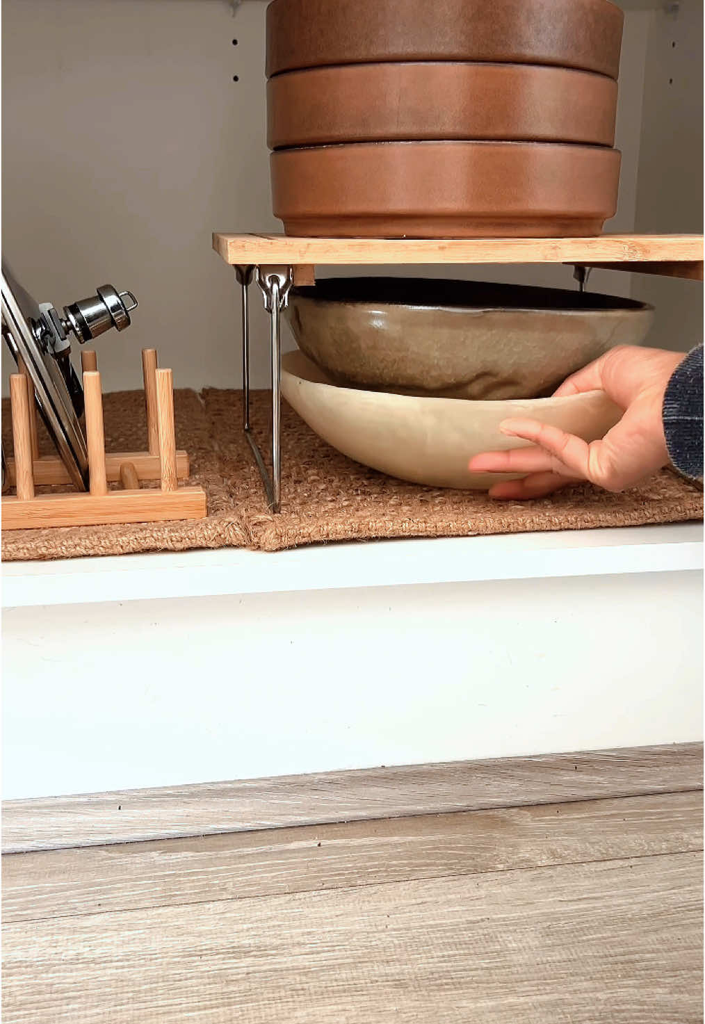 Organizing your kitchen just got a bit more fun with these amazing plate holders @IKEA Australia ✨🌻 #homedecor #ikea #ikeahack #kitchen #kitchenessentials #organizedhome #organization #storagehacks #pantryorganization #myhometoinspire #KitchenHacks #budgetfriendly #plateholder 