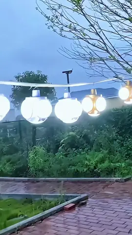 Bóng đèn led tích điện năng lượng mặt trời. #dentichdien #dentichdiennangluongmattroi #tienich #muataitiktokshop 