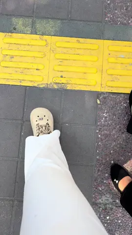 Vibes sama lagu nya udh pas blm wkwk  #fypppp #fypageシ #stasiuncikarang #cikarang #fyppppppppppppppppppppppp 