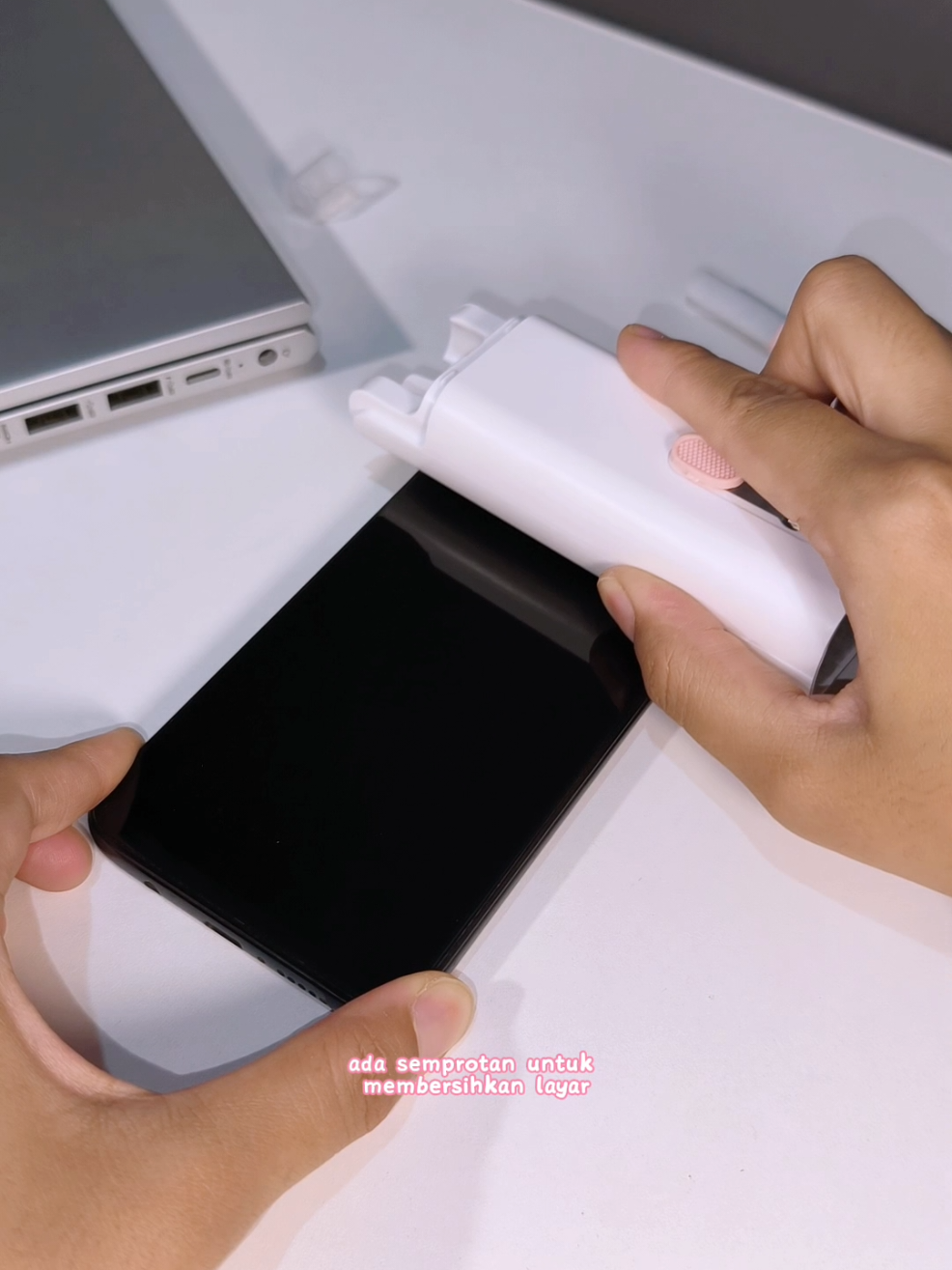 satu set pembersih debu dan kotoran untuk gadget ✨  #pembersihdebu #pembersihgadget #pembersihkeyboard #pembersihlayarhp 