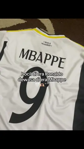 Ada yang sama ga ni?🤍🖤#realmadrid #halamadrid #madridista #madrid #fyppppppppppppppppppppppp 