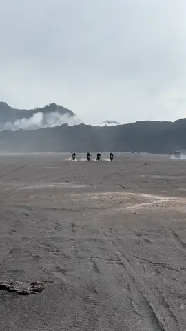 #bromotenggersemeru #lautanpasirbromo #cb #fyp 